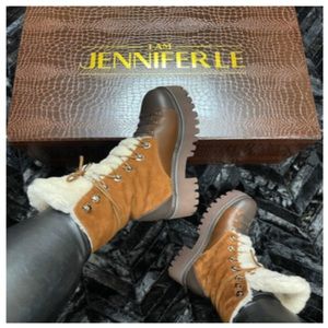 Iamjeniferrle *Teddy Finch* SOLDOUT* size 38 NVR WORN in designer box w/dust bag
